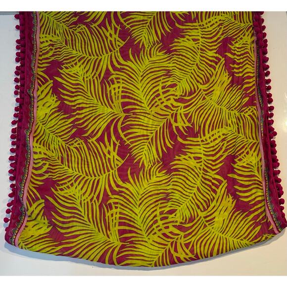 Vera Bradley Embellished Infinity Scarf In Palm Fronds With Pom Pom Border - Picture 2 of 6